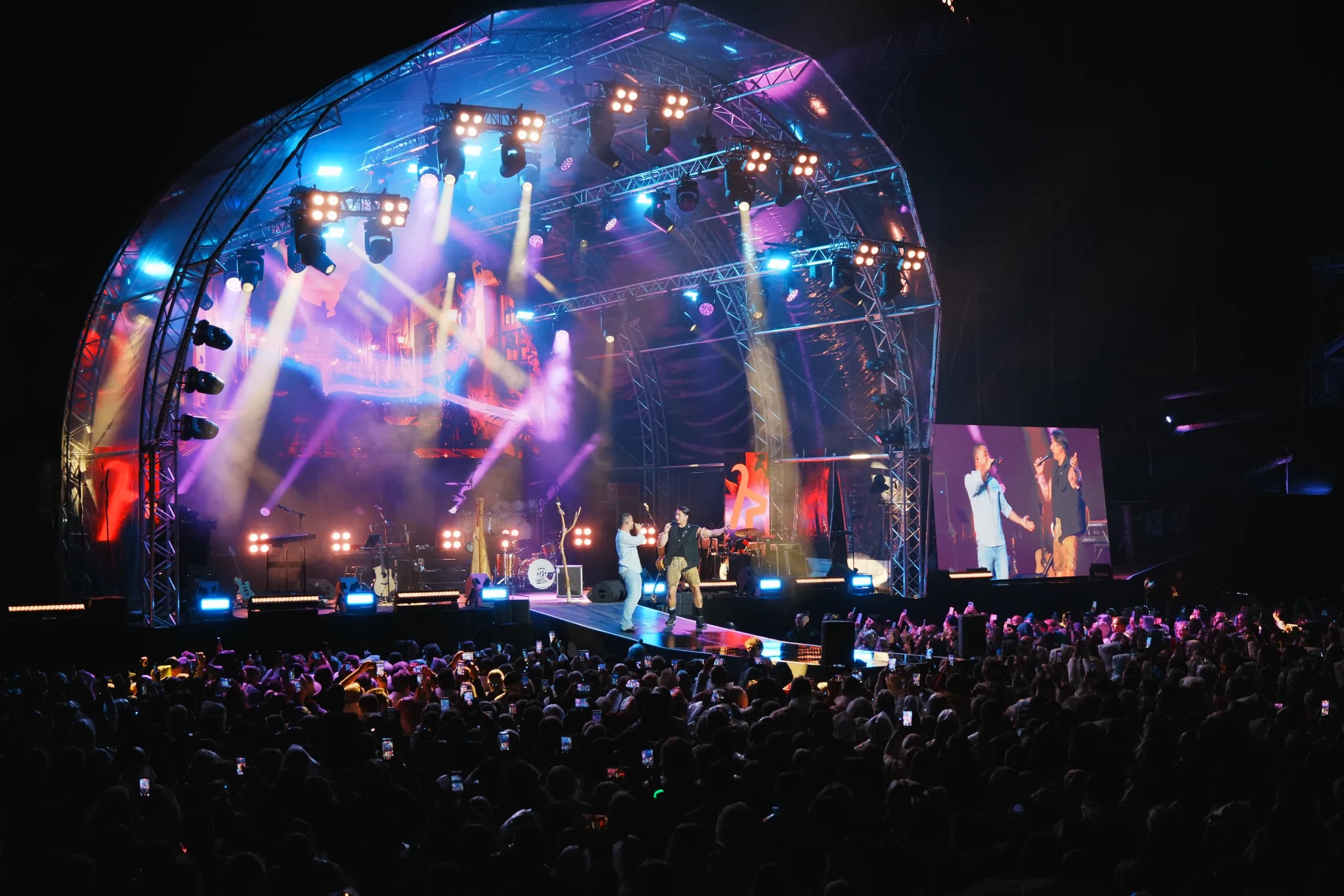 Andreas Gabalier live — Gabalier & Friends