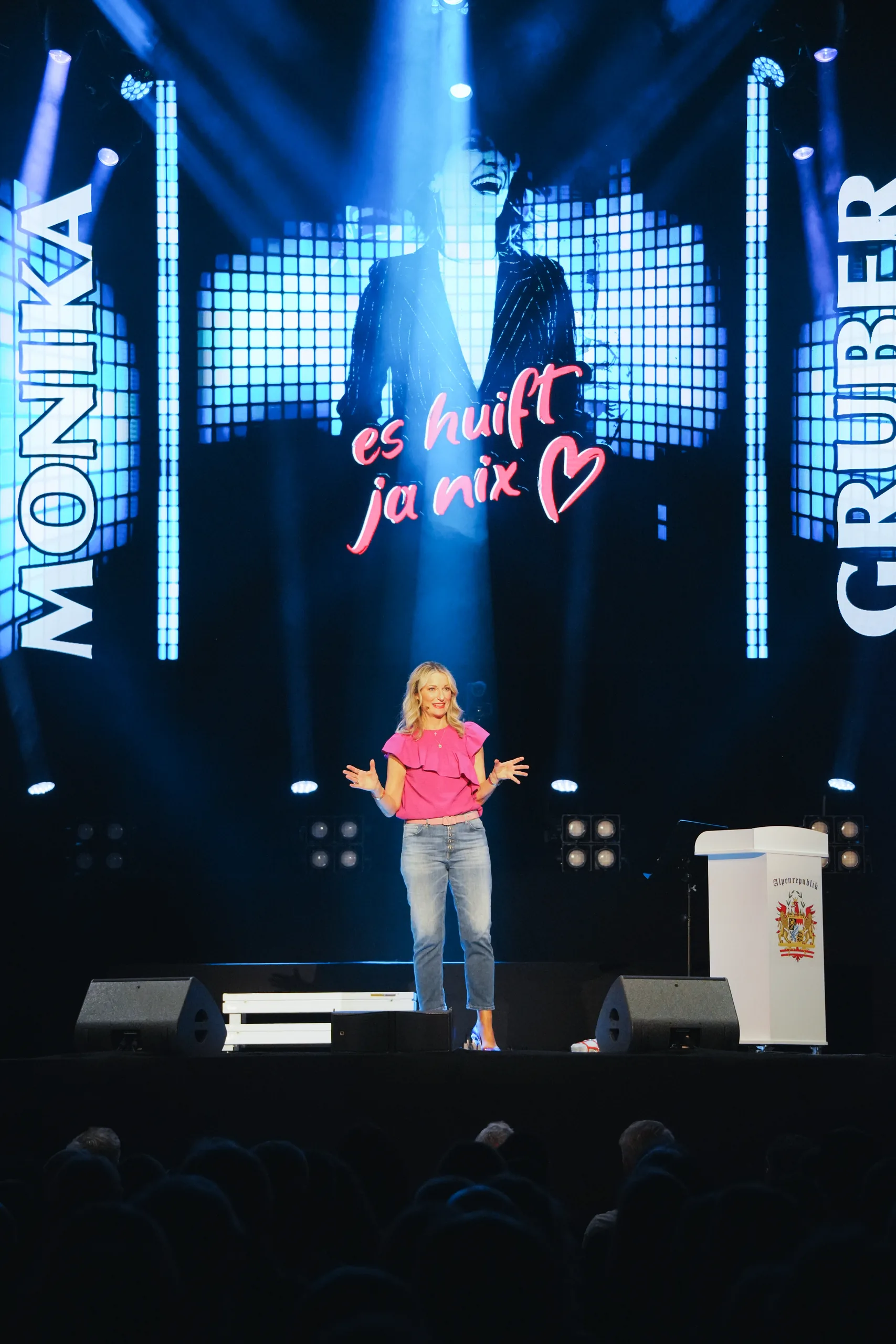 Monika Gruber „Es huift ja nix“ — Foto 1